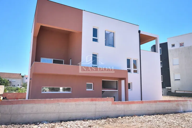 Vodice - S3 apartment on the first floor, 3 bedrooms + living room, 400 m from the sea – 2