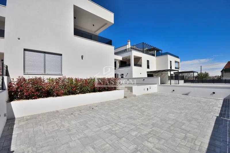 Dom Vodice, 166m2 – 2