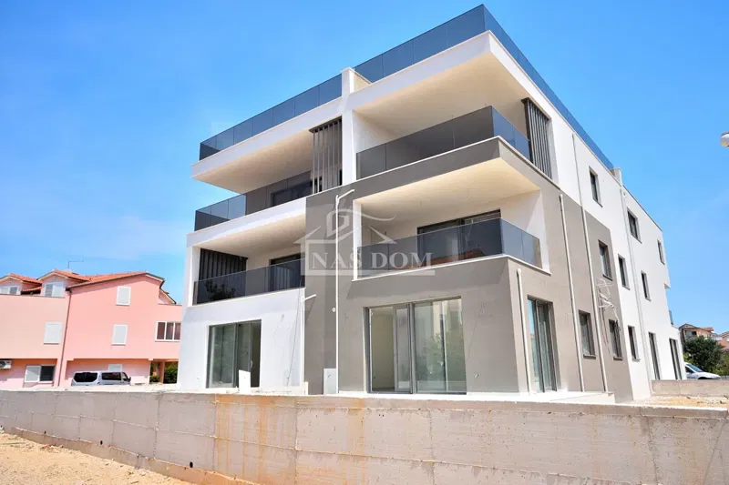 Srima- **EXCELLENT LOCATION** S2 apartment with garden, sea view, 80 m from the beach – 3