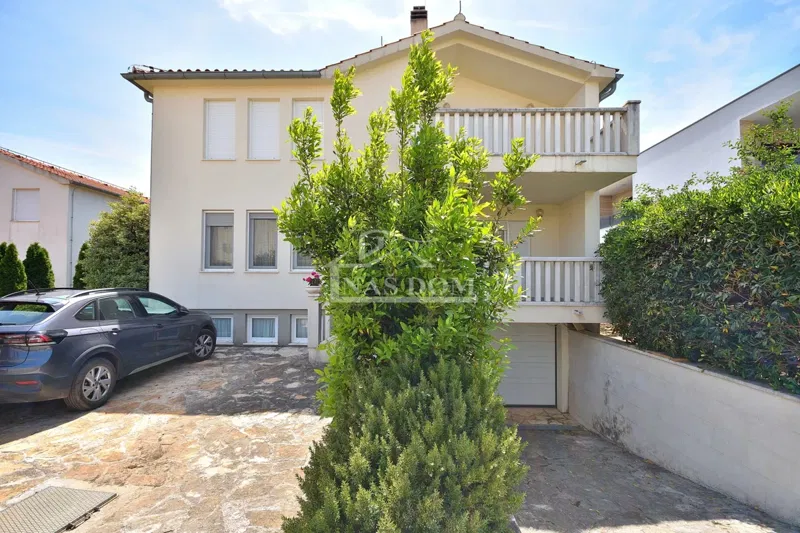Dom Vodice, 334m2 – 2