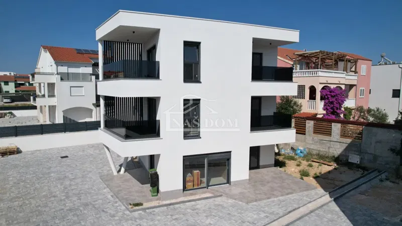 Vodice - Luxuswohnung S3 im zweiten Stock, hervorragende Lage – 2