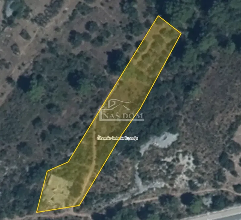 Vodice - Građevinsko zemljište 2082m2