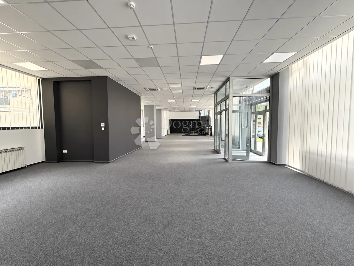Kereskedelmi Gornji grad / Centar, Osijek, 582,59m2