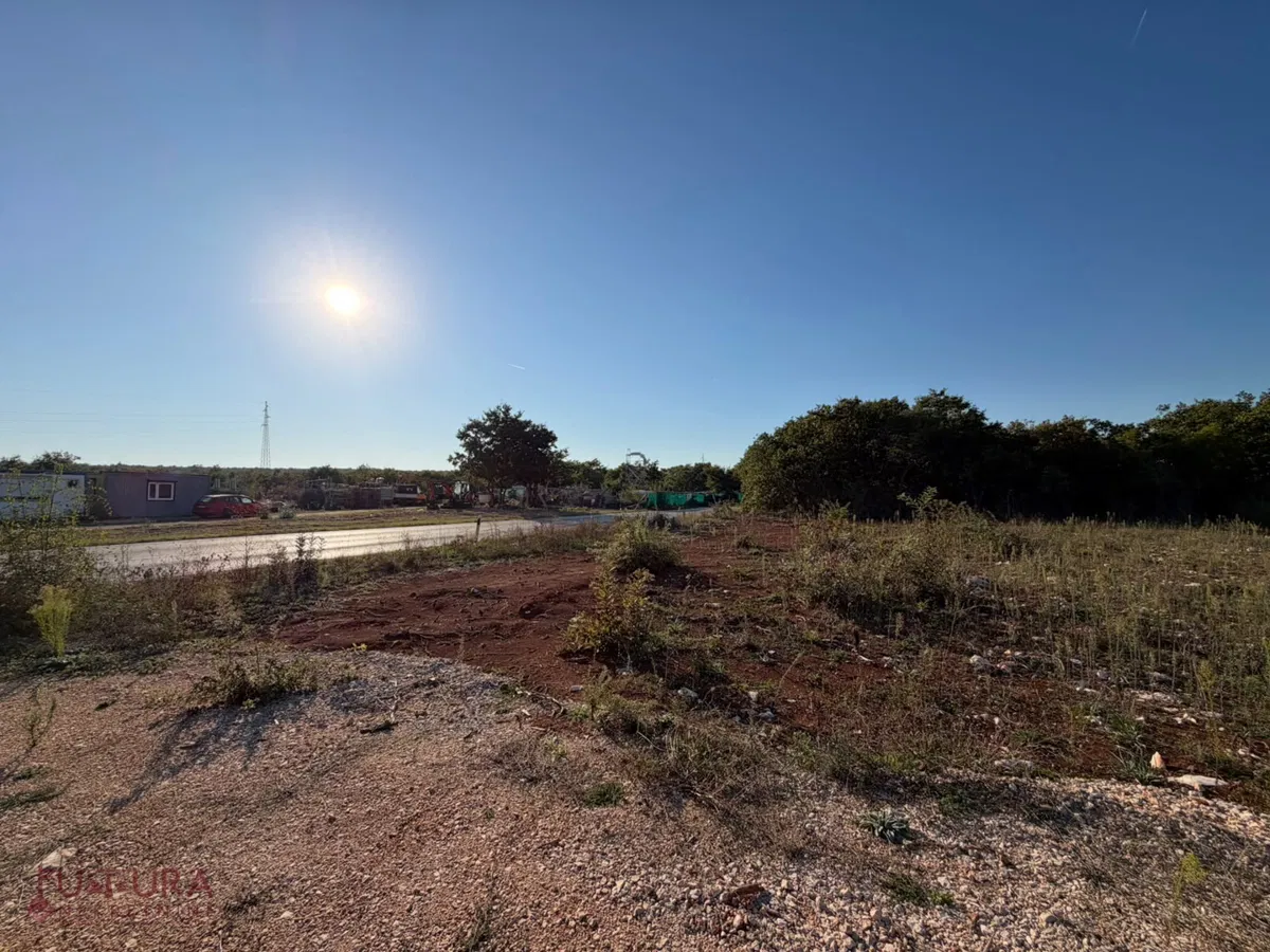 ZADAR - ŽERAVA, GRAĐ.ZEMLJIŠTE 608 M2, PRODAJA, DOBRA LOKACIJA!