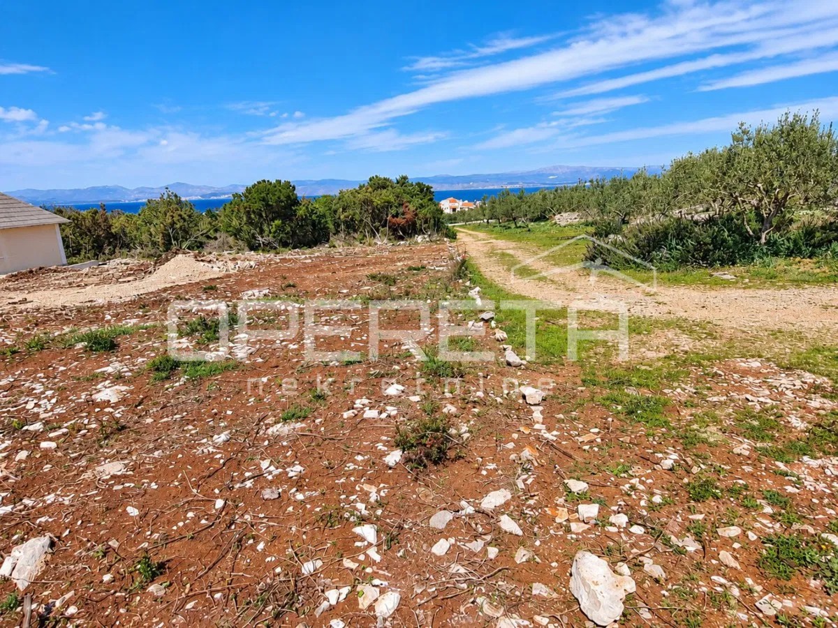 Građevinsko zemljište 600 m2, 200 m od mora, Nečujam