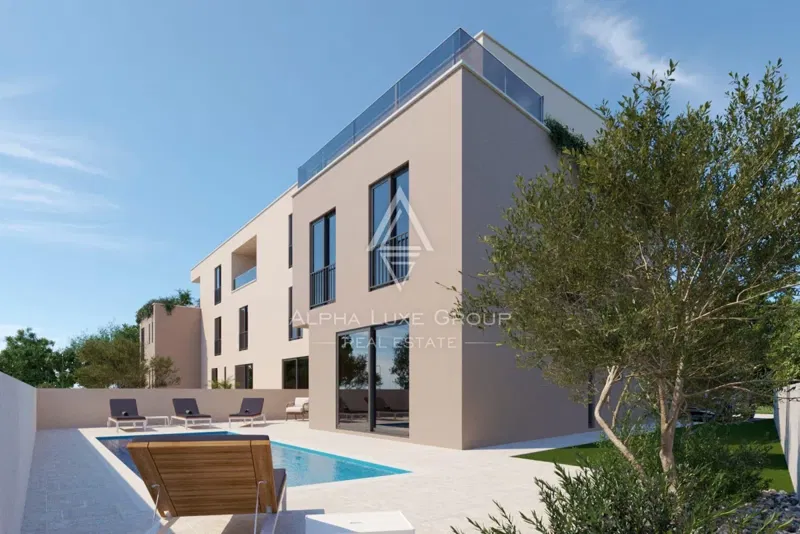 Isztria, Tar : Luxusapartman saját medencével