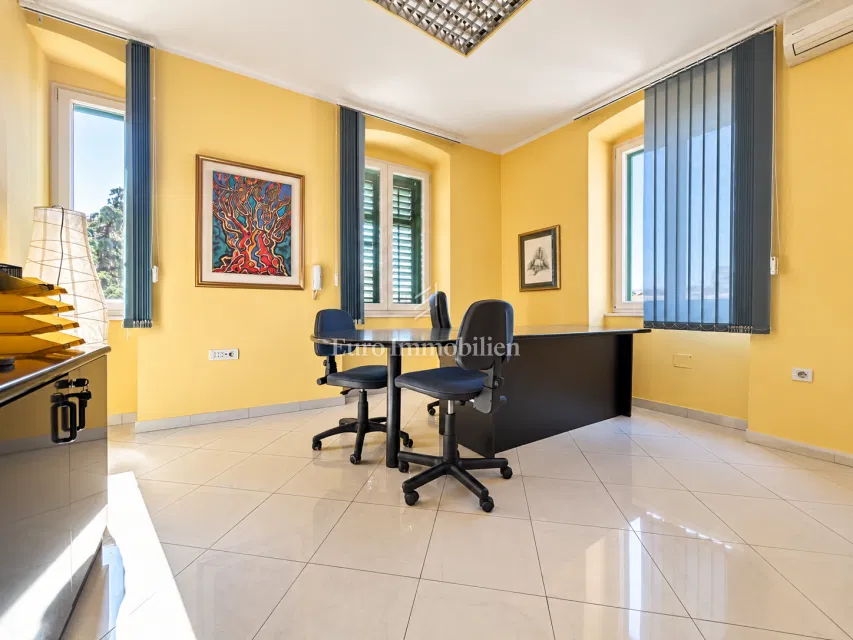 Rijeka, Centro – 2 locali, 62,35 m²
