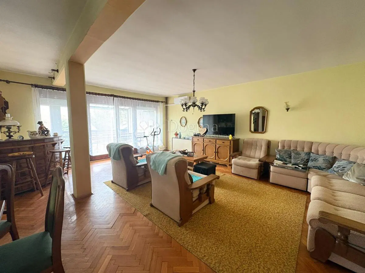 Casa Retfala, Osijek, 382m2