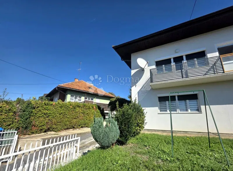 PRODAJA, Kuća, Karlovac, Švarča,  181m²