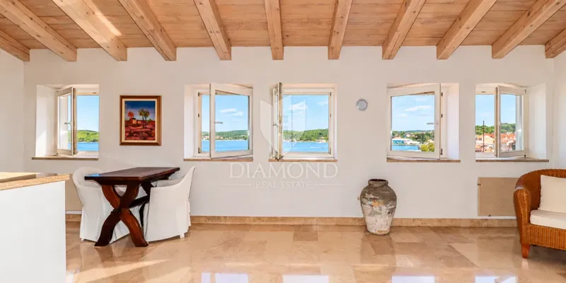 Rovinj, kuća sa impozantnim pogledom na more i grad