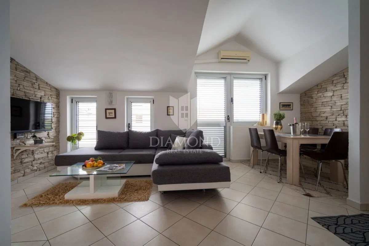 Rovinj, Poslovna prilika u blizini mora