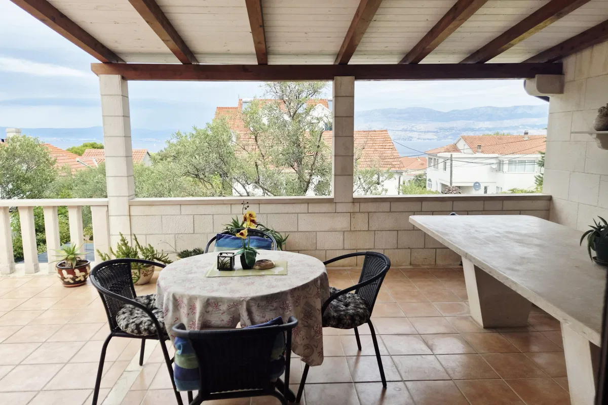 Casa indipendente con vista mare