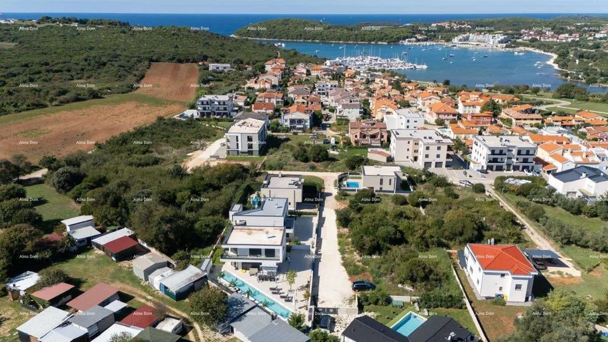 Savršena obiteljska kuća s bazenom u Banjolama - Volmama, , blizu plaže i prirode