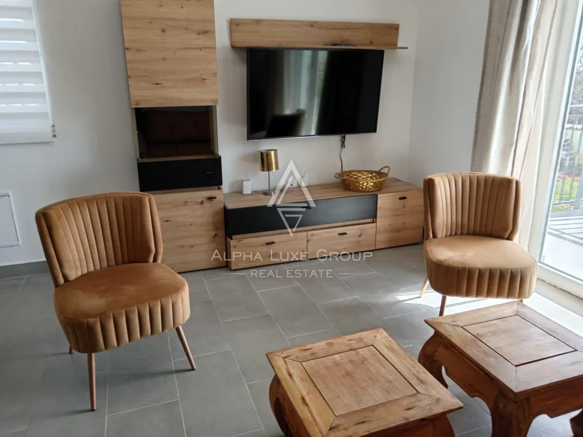 Istra, Pula : Namješten stan 85 m² blizu aerodroma