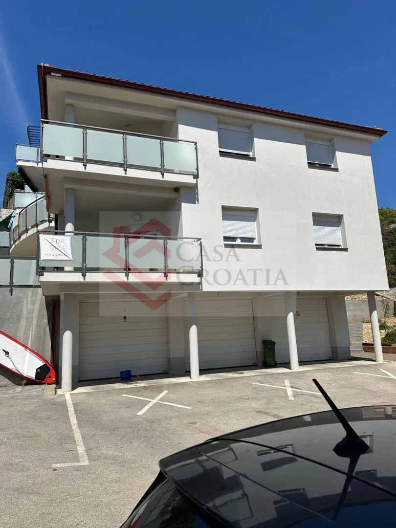 Stan: Primošten (Ulica Rtić III), 60,94 m2