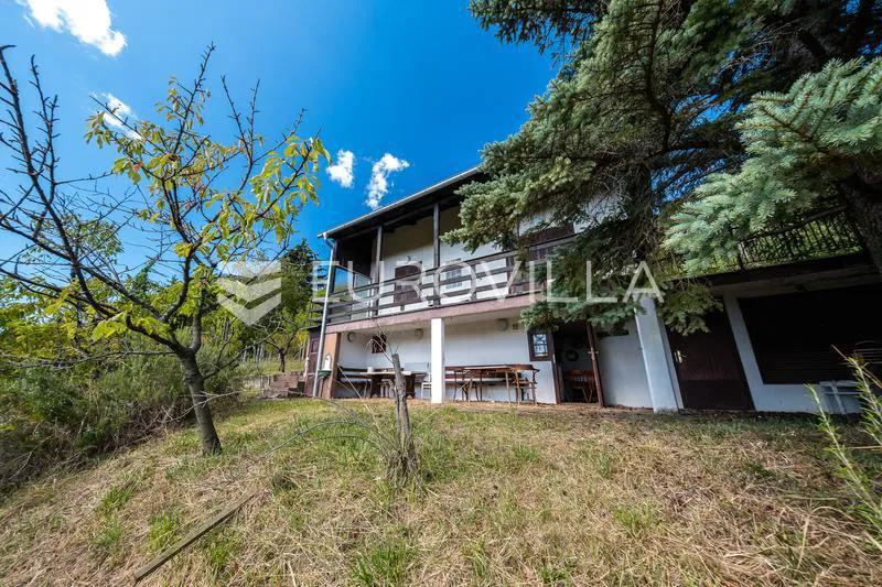 Zagreb, Gračani, Lipovčica, 870 m² zemljišta s 2 legalna objekta
