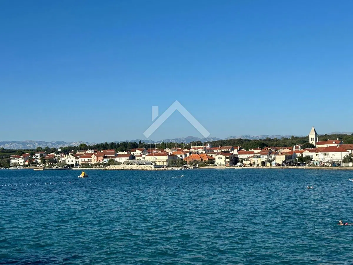 Građevinsko zemljište 410m2 - Petrčane