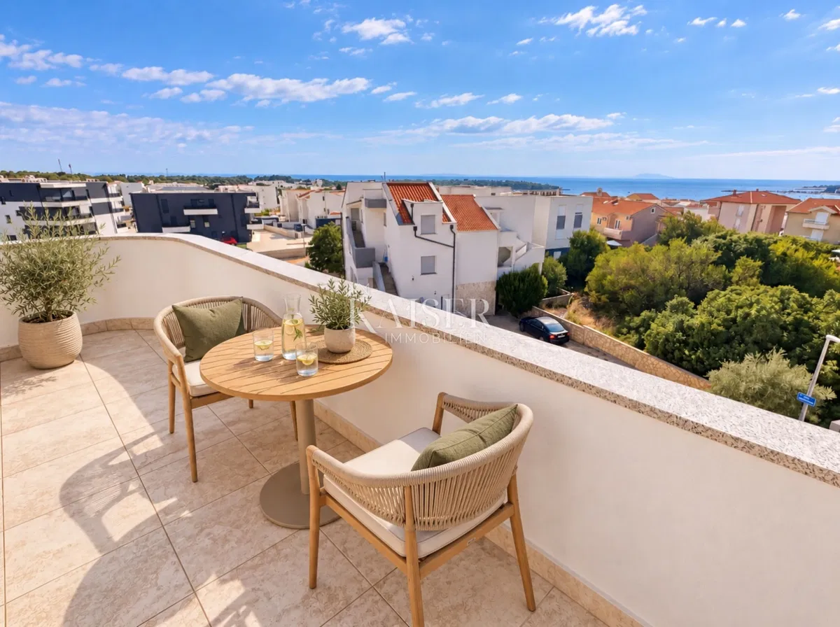 Pag, Novalja – Penthouse 2 v 1 z dvema terasama in pogledom na morje