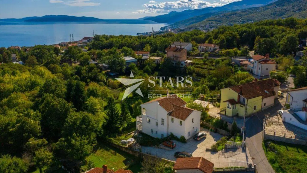 Matulji – Kuća s apartmanima i brojnim mogućnostima