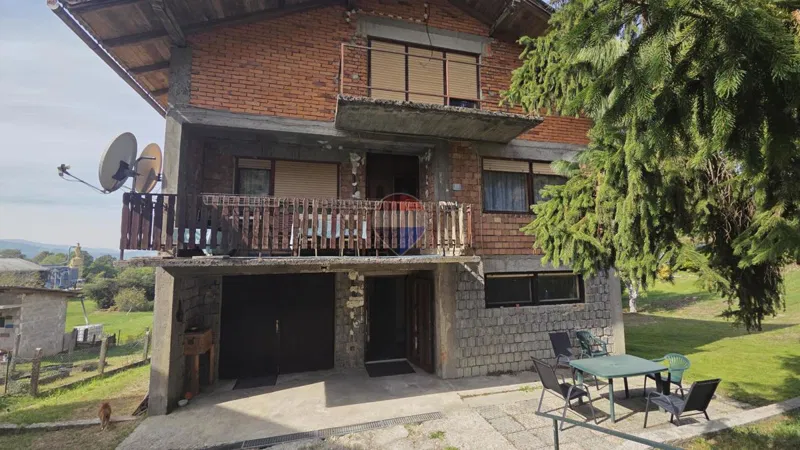 Hiša Vukovo Selo, Brdovec, 280m2