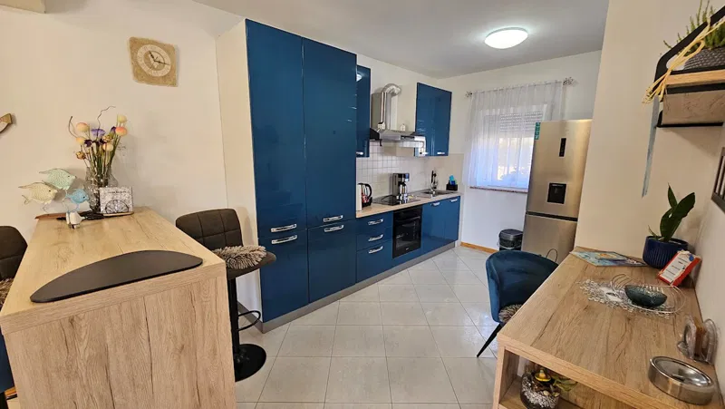 End-Terrace House with Two Living Areas and Garden – 2