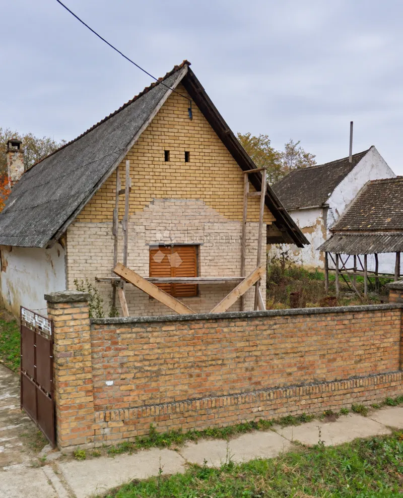 Ház Kotlina, Kneževi Vinogradi, 16.285m2 – 2