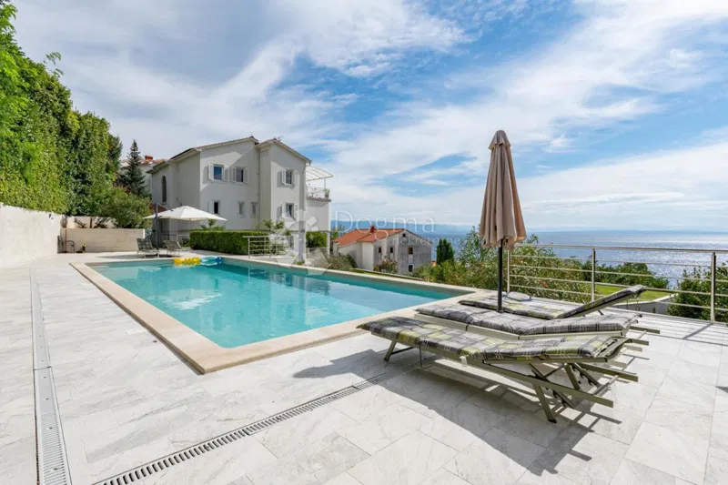 Casa Ičići, Opatija - Okolica, 725,84m2 – 2