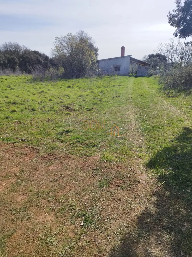 Land Ližnjan, 612m2 – 2