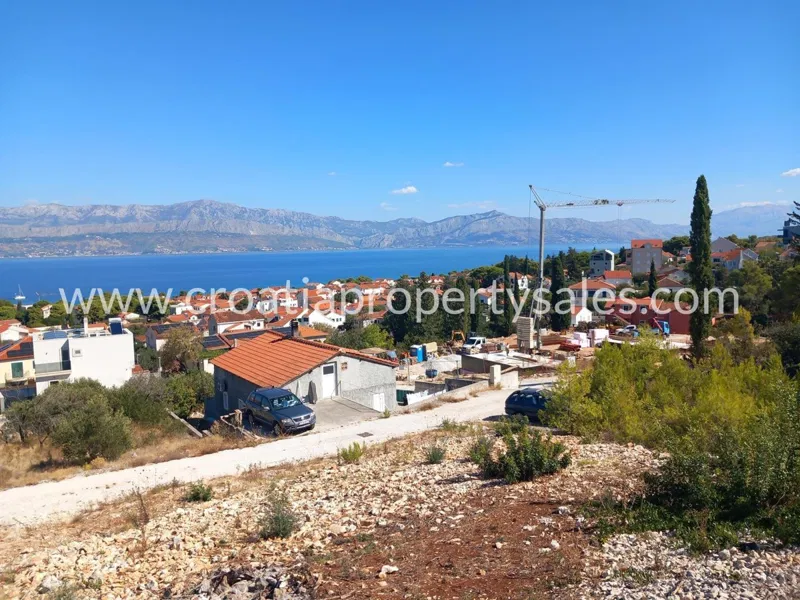 Brač, građevinsko zemljište, prodaja, 290.000 € – 2