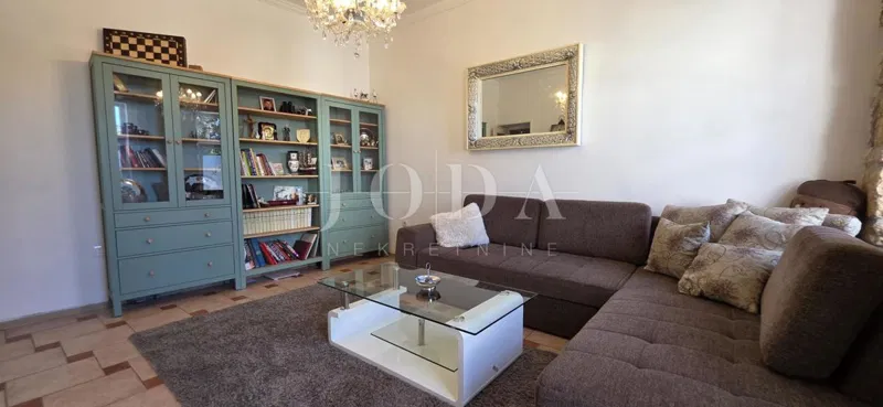 Crikvenica – stan u prizemlju i studio 100 m od mora