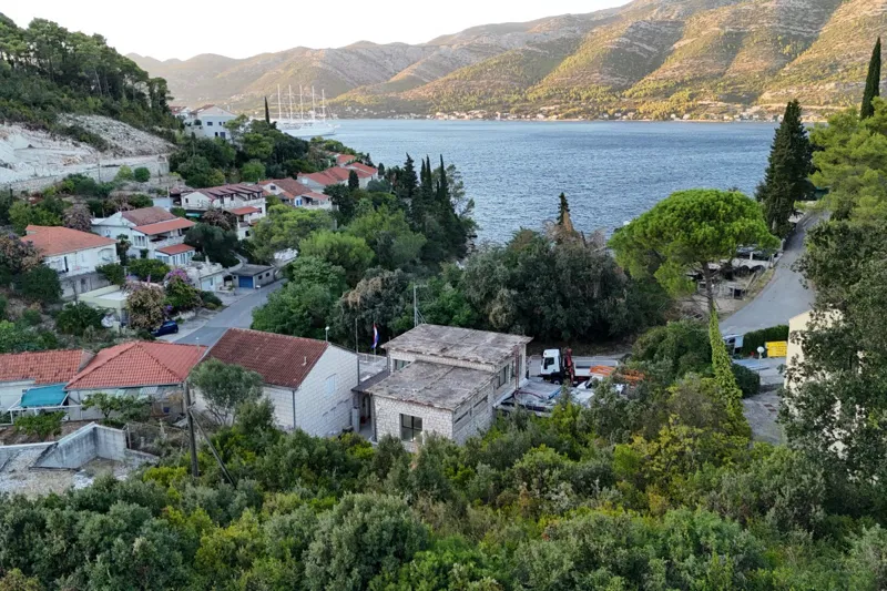 Pozemek Korčula – 3