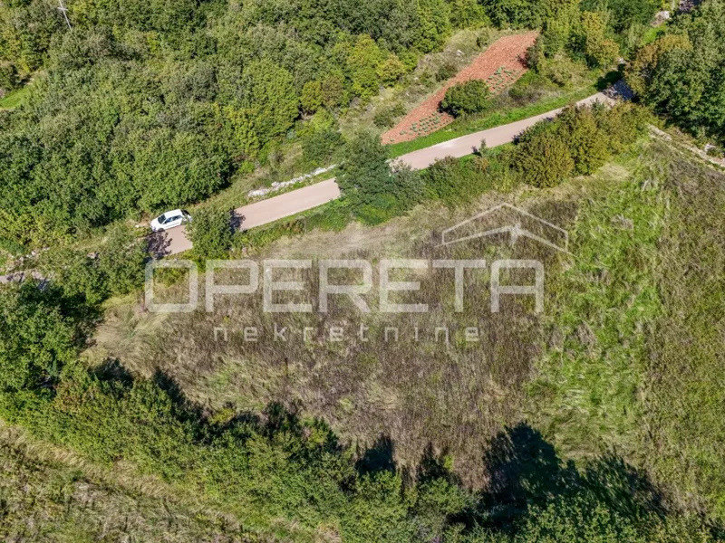 Istrien, Umgebung Sveti Lovreč - Baugrundstück in Kombination mit landwirtschaftlicher Nutzfläche – 2