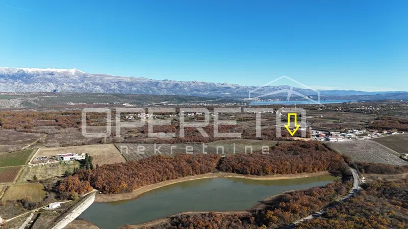 Posedarje – Gospodarsko zemljišče 25.000 m² ob glavni cesti – 2