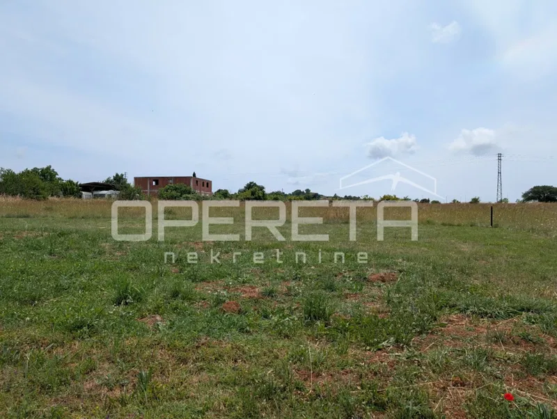 Pozemek Jadreški – 3