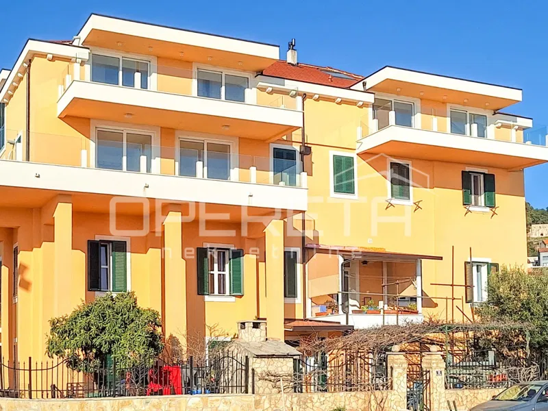 Luksuzni stan 3s, 138 m2, Šibenik – 2