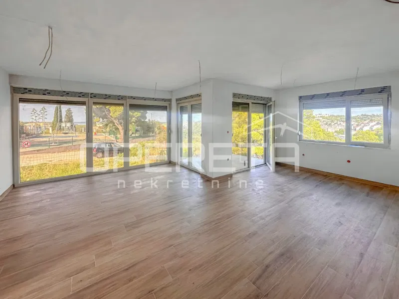 Apartment with 2 bedrooms and balcony, sea view – Šibenik – 2