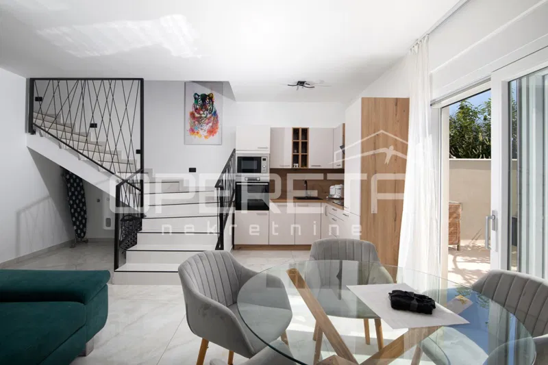 PULA, VALDEBEK – SMART-HOME villa with a jacuzzi in a prime location! – 3