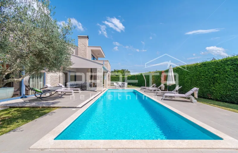 Istrien, Sveti Lovreč - Luxuriöses Haus mit Pool und großzügigem Grundstück – 2