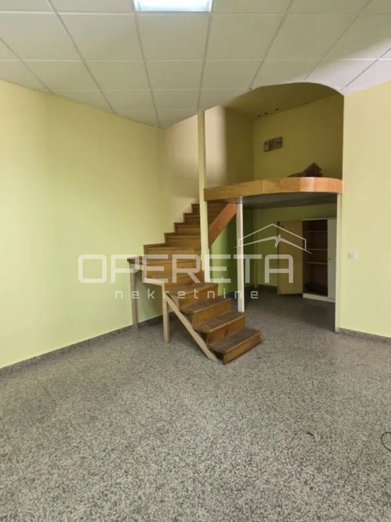 Üzlethelyiség Varaždin