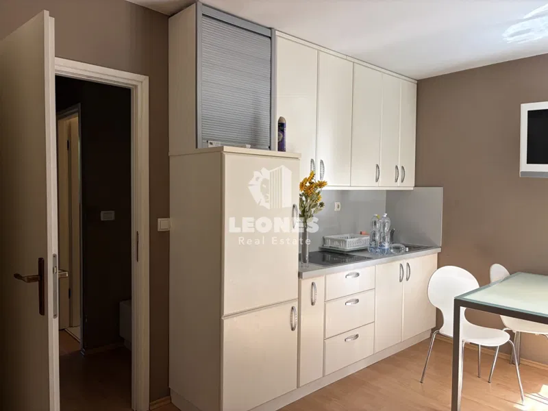 Wohnung mit zwei Terrassen, nur 200 Meter vom Meer entfernt in Novigrad – 2