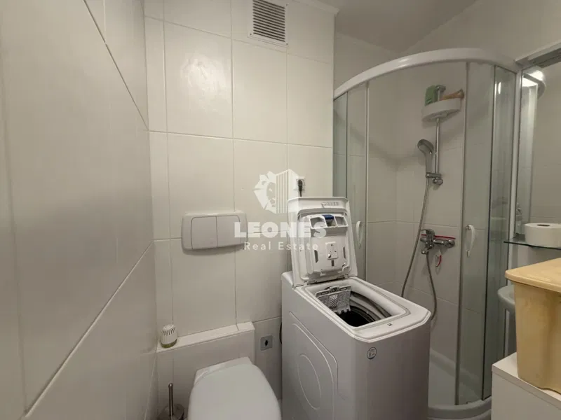 Wohnung mit zwei Terrassen, nur 200 Meter vom Meer entfernt in Novigrad – 3