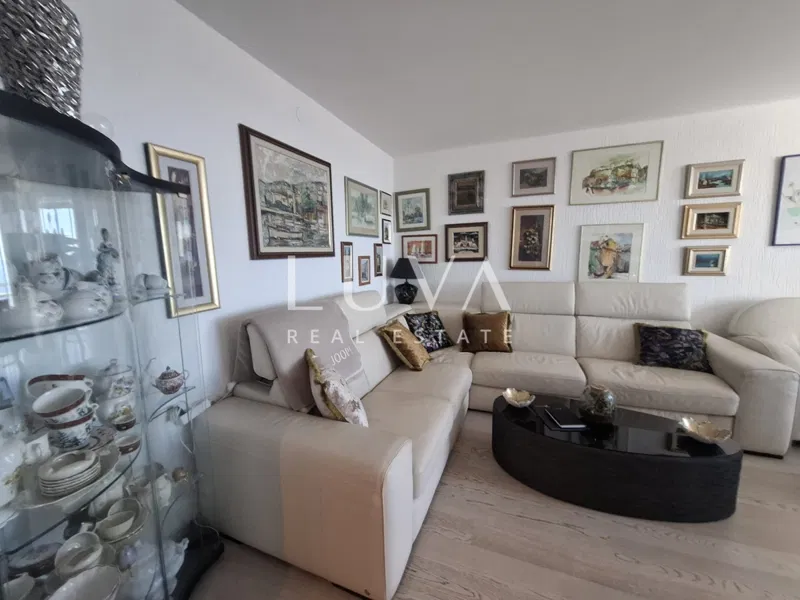 Rijeka, Rastočine, furnished 3-bedroom apartment with a panoramic view, 74 m² NKP – 3