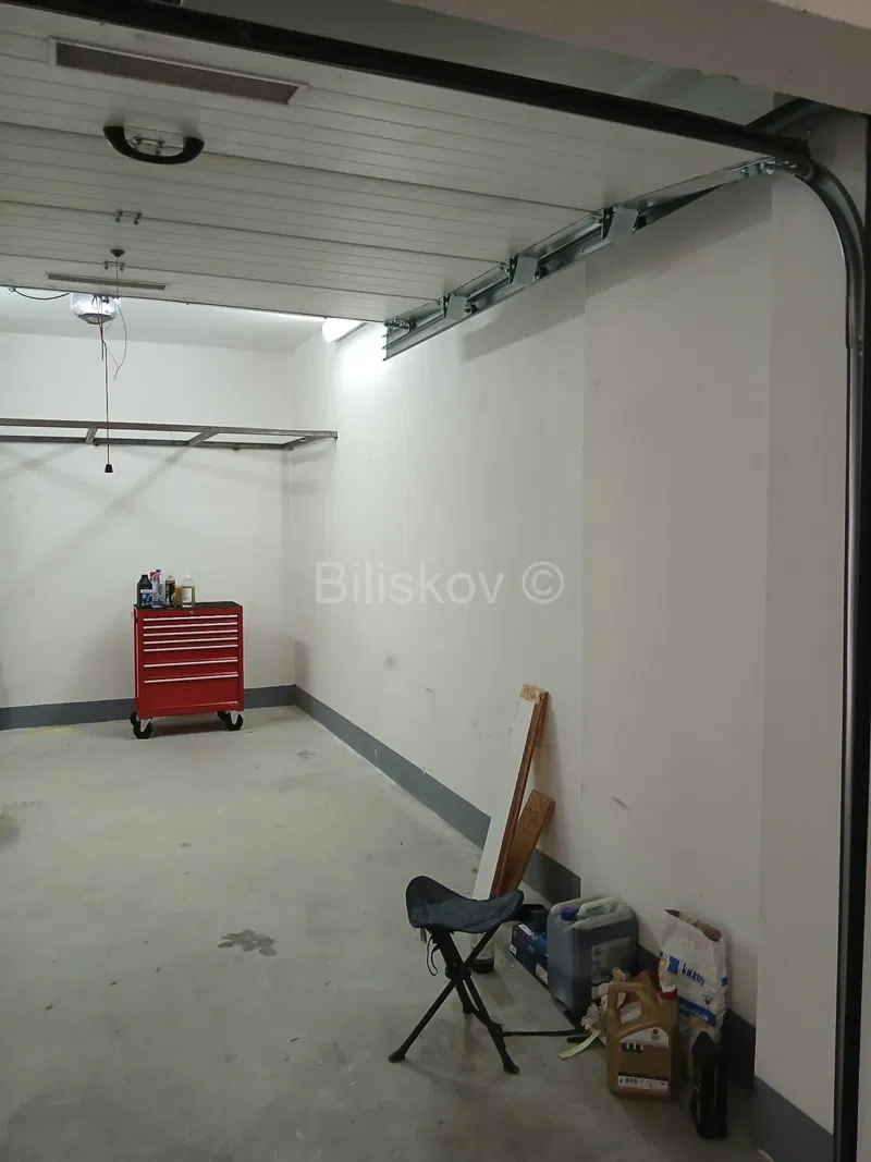 Split, Žnjan, prodaja garaža 16,5m, struja, voda – 3
