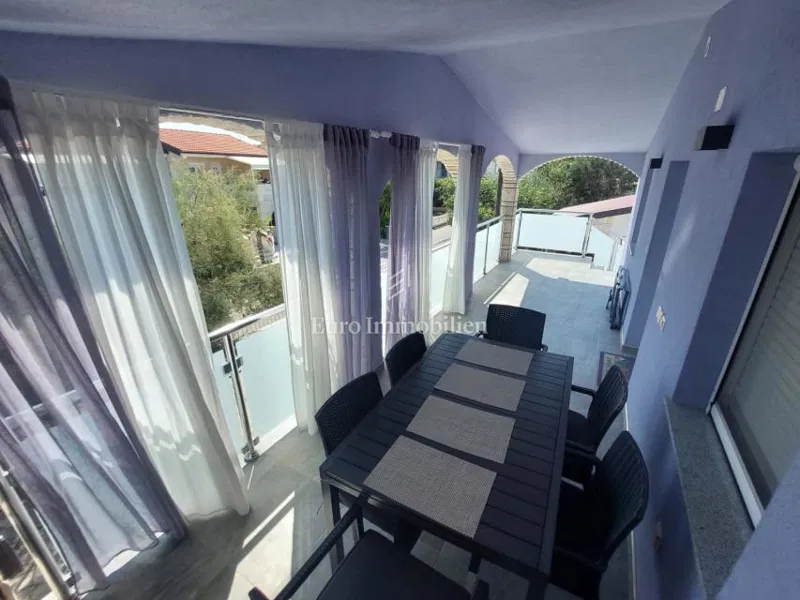 Vir – apartmanska kuća s četiri apartmana, 40 m od mora – 3