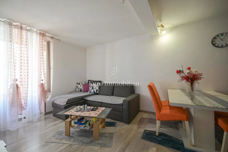 Novigrad – Appartamento con due camere nel centro storico