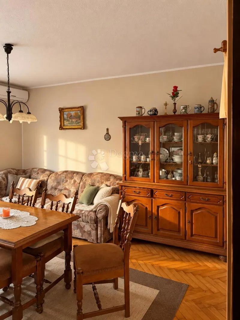 Haus Valpovo, 456m2 – 3