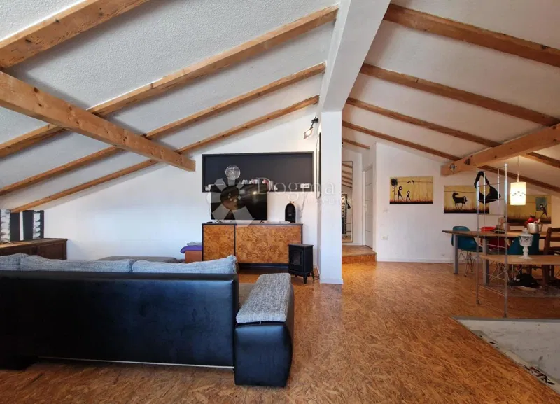 Stan 132m2 s 62m2 vrta – Šišan, Istra - PRILIKA – 3