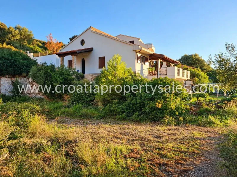 Lastovo, kuća, prodaja, 690.000 € – 2