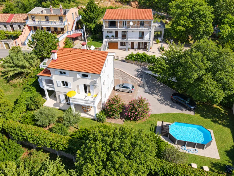 Crikvenica - Hinterland, Haus mit drei Wohnungen am Rande des Grüngürtels – 2