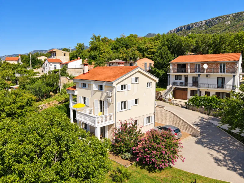 Crikvenica - Hinterland, Haus mit drei Wohnungen am Rande des Grüngürtels – 3